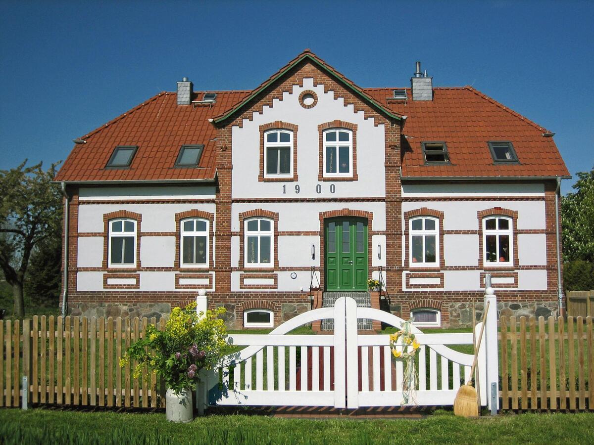 Einhusen Kornkammer Apartment Exterior photo