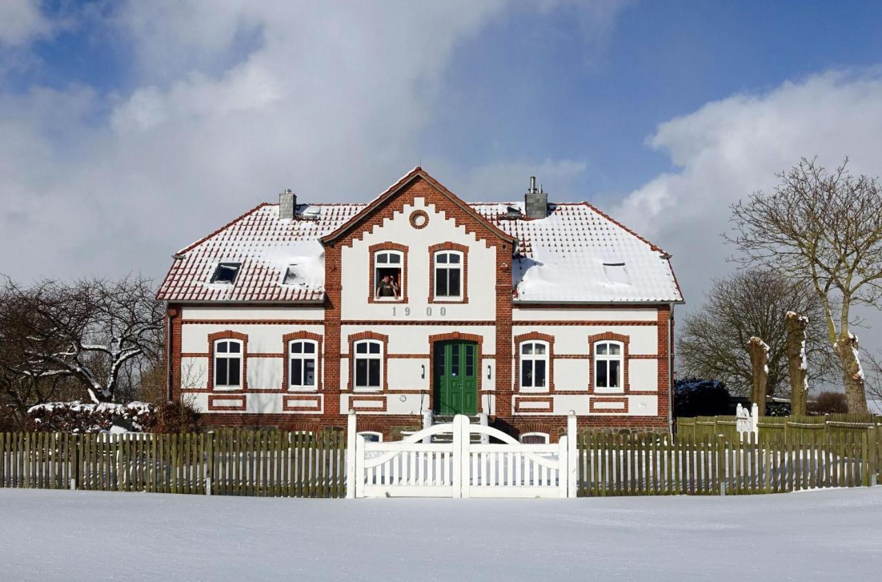 Einhusen Kornkammer Apartment Exterior photo